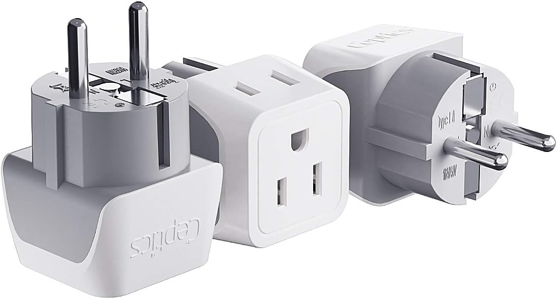 Type E and Type F grounded travel adapter